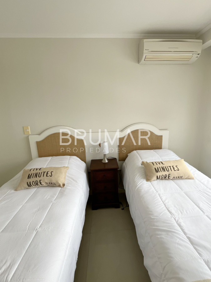 Apartamento ID.223 - Venta apartamento 3 dormitorios en suite en península full amenities.