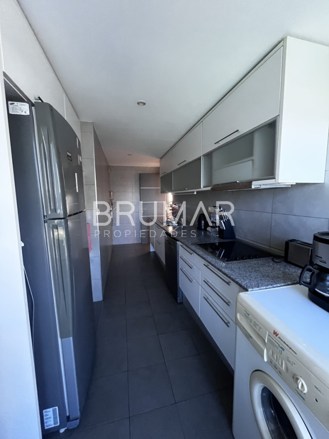 Apartamento ID.818 - Penthouse en venta 3 dormitorios y 3 baños 