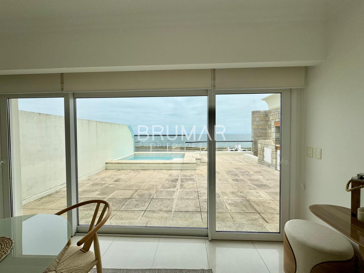 Apartamento ID.273 - PentHouse en venta de tres dormitorios en Playa Mansa