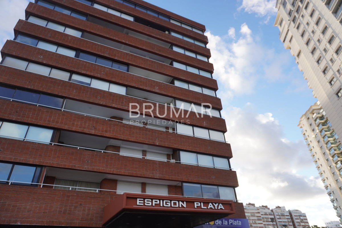 Apartamento ID.17 - Apartamento de 3 dormitorios en excepcional ubicación, vista al mar.