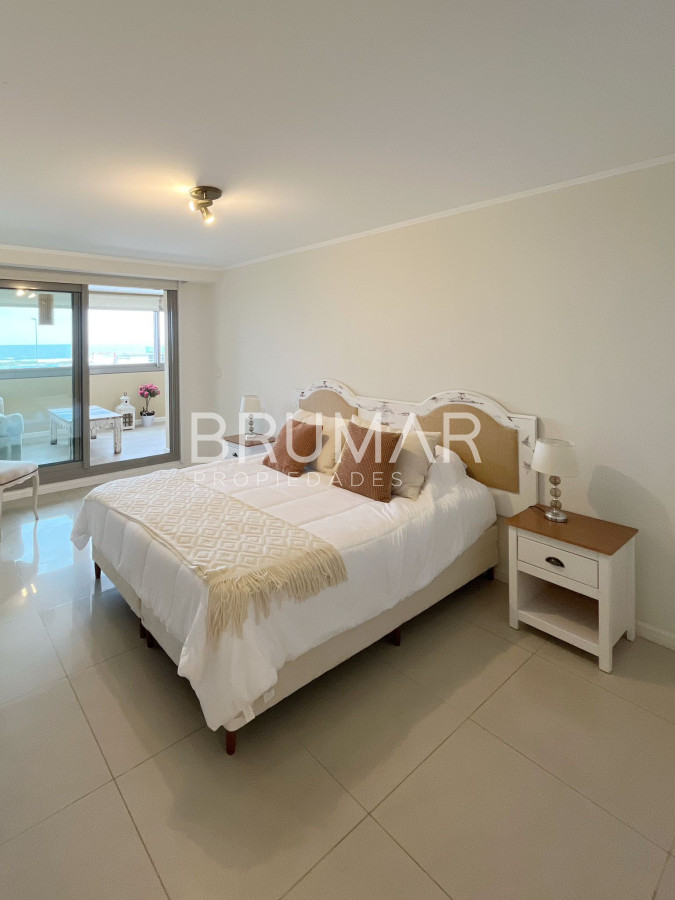 Apartamento ID.223 - Venta apartamento 3 dormitorios en suite en península full amenities.