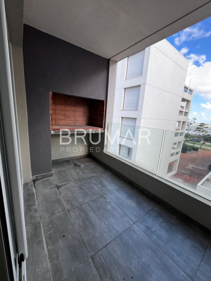 Apartamento ID.813 - Alquiler anual a estrenar 1 dormitorio y medio con parrillero propio 