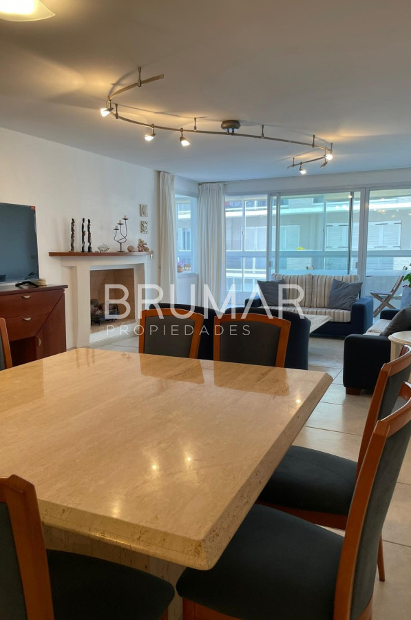 Apartamento ID.251 - Alquiler de Temporada 3 Dormitorios Playa Brava