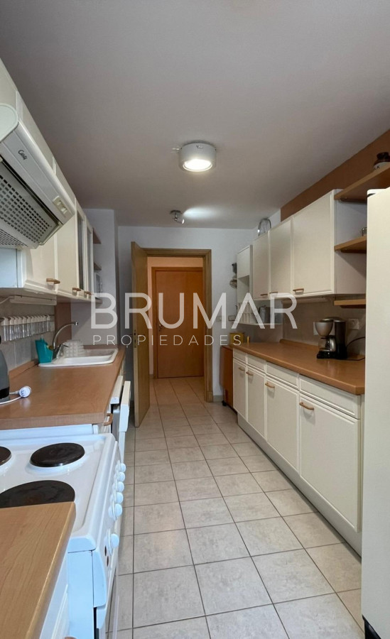 Apartamento ID.251 - Alquiler de Temporada 3 Dormitorios Playa Brava