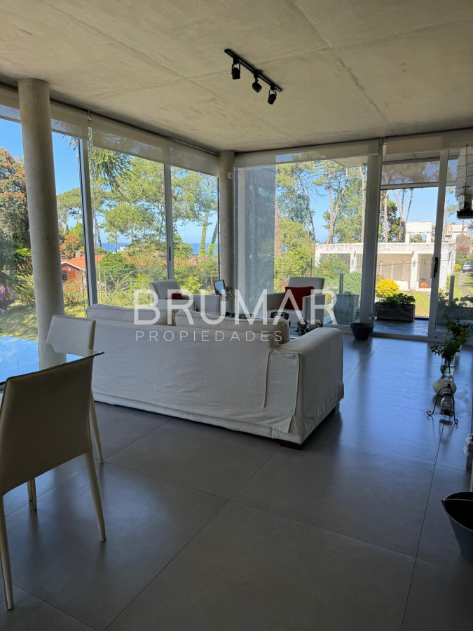 Apartamento ID.383 - Alquiler de verano 2 dormitorios, terraza y parrillero