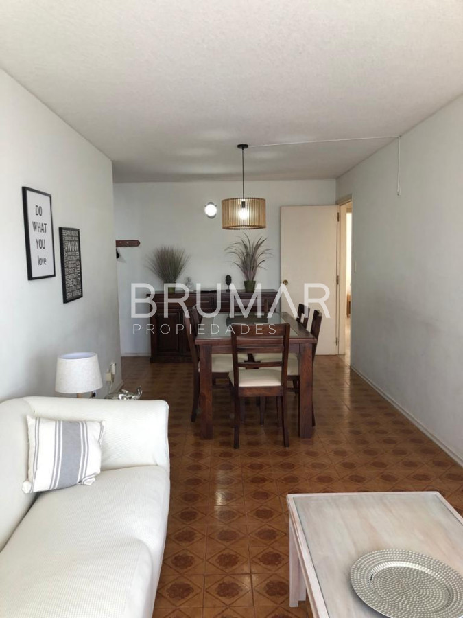 Apartamento ID.427 - Alquiler anual 3 dormitorios en península