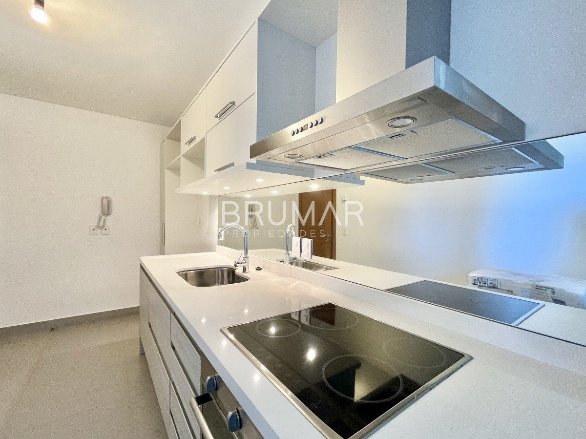 Apartamento ID.13 - Primera línea al mar 3 dormitorios, terraza y parrillero.