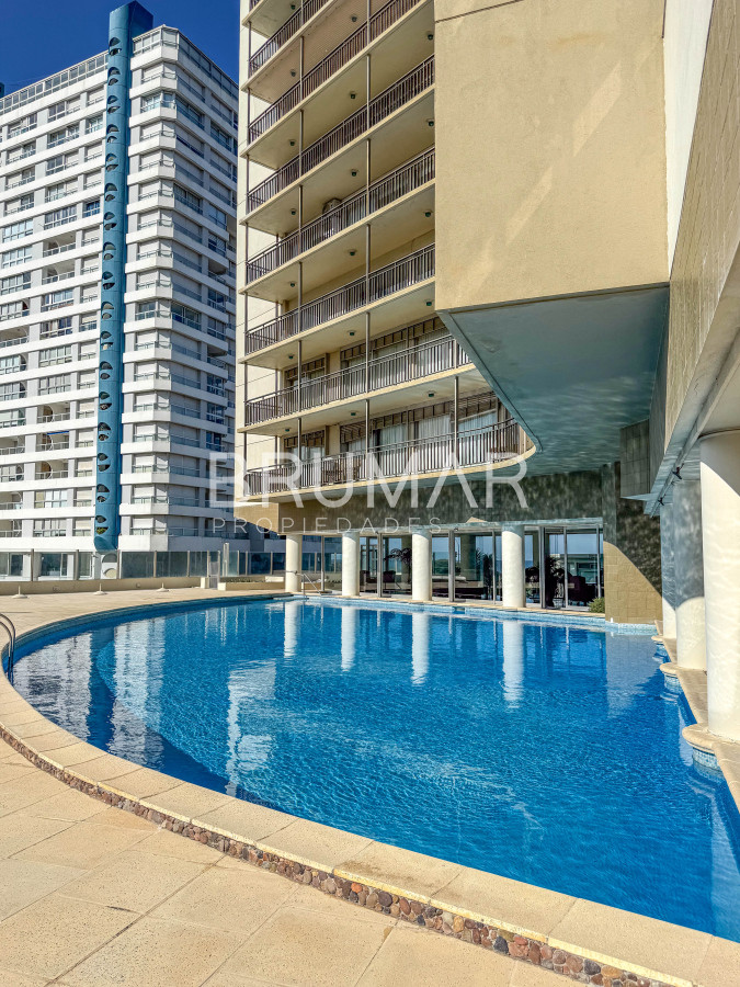 Apartamento ID.495 - Venta apartamento 3 dormitorios mas servicio completo con excelentes vistas