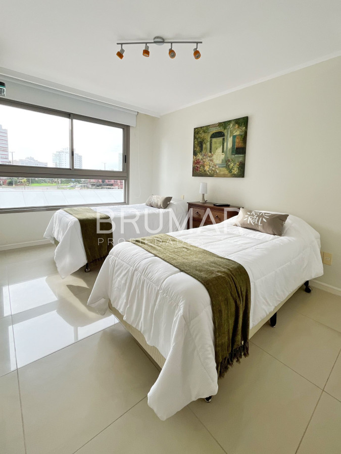 Apartamento ID.223 - Venta apartamento 3 dormitorios en suite en península full amenities.