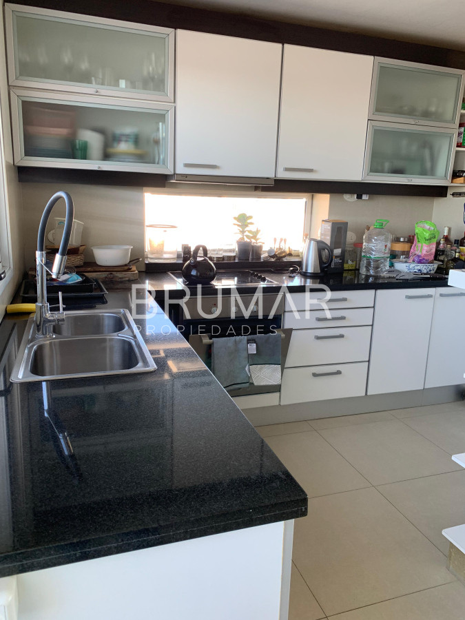 Apartamento ID.595 - Penthouse en venta 2 dormitorios y ascensor privado