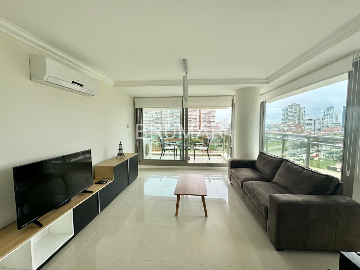 Apartamento ID.247 - Apartamento en Venta de Dos Dormitorios en Península