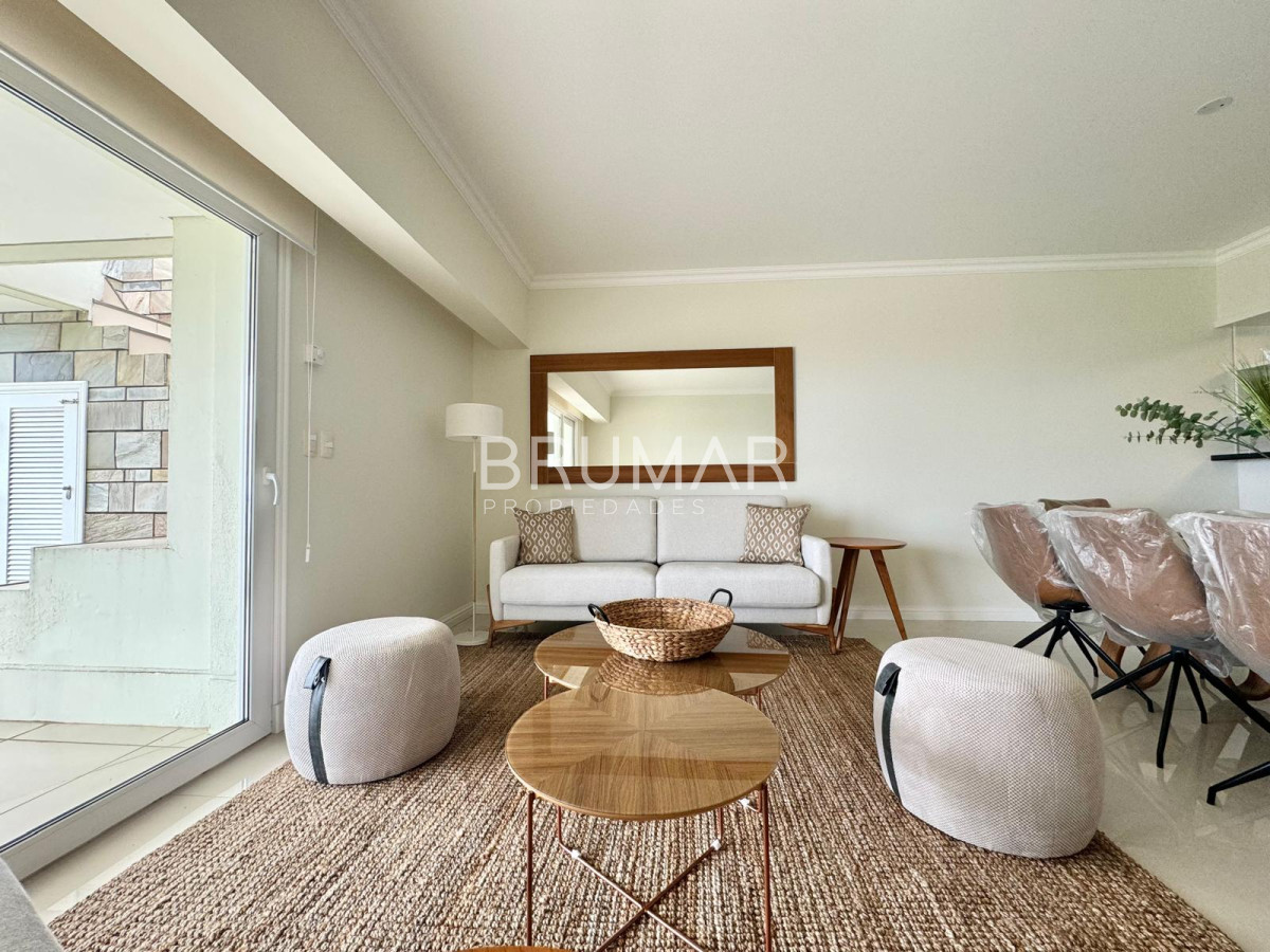 Apartamento ID.273 - PentHouse en venta de tres dormitorios en Playa Mansa