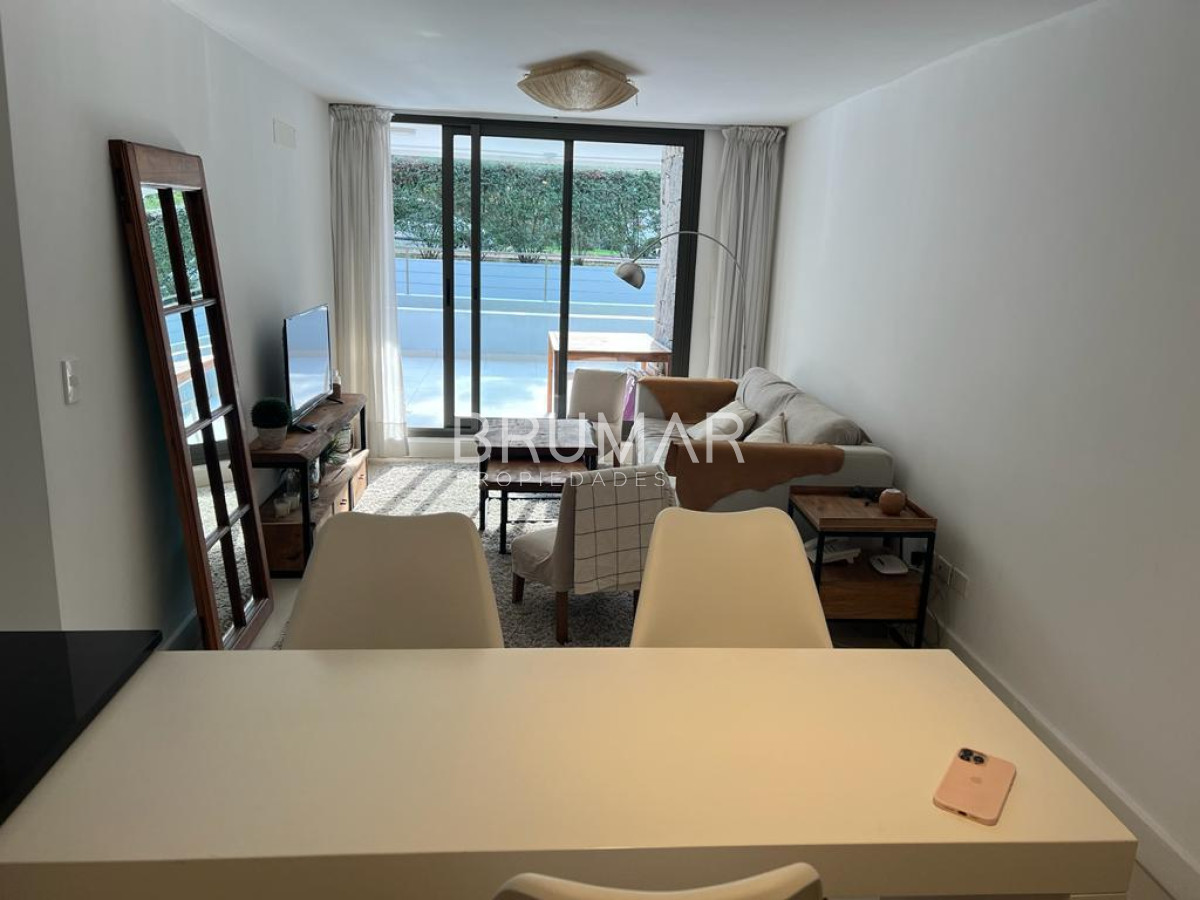 Apartamento ID.596 - Apartamento de 2 dormitorios en venta. 