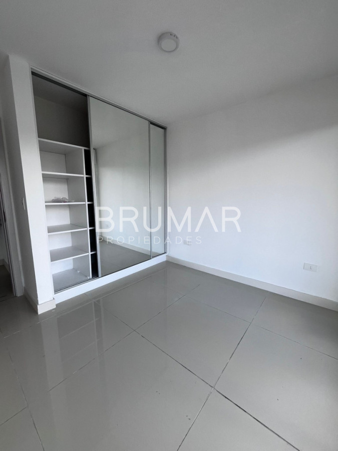 Apartamento ID.814 - Alquiler anual 2 dormitorios y 2 baños parrillero propio 