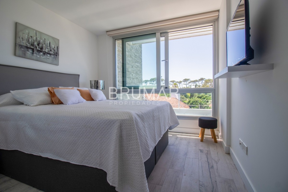 Apartamento ID.132 - apartamento venta 2 dormitorios mansa punta del este vista al mar penthouse