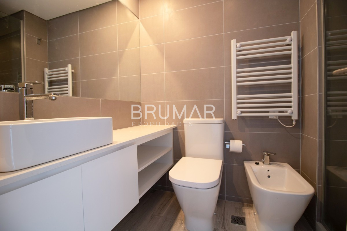 Apartamento ID.132 - apartamento venta 2 dormitorios mansa punta del este vista al mar penthouse