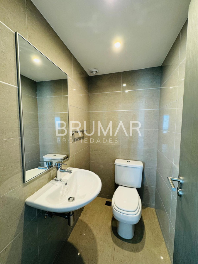 Apartamento ID.133 - Exclusivo apartamento de 3 dormitorios, terraza súper amplia y la mejor vista al mar.