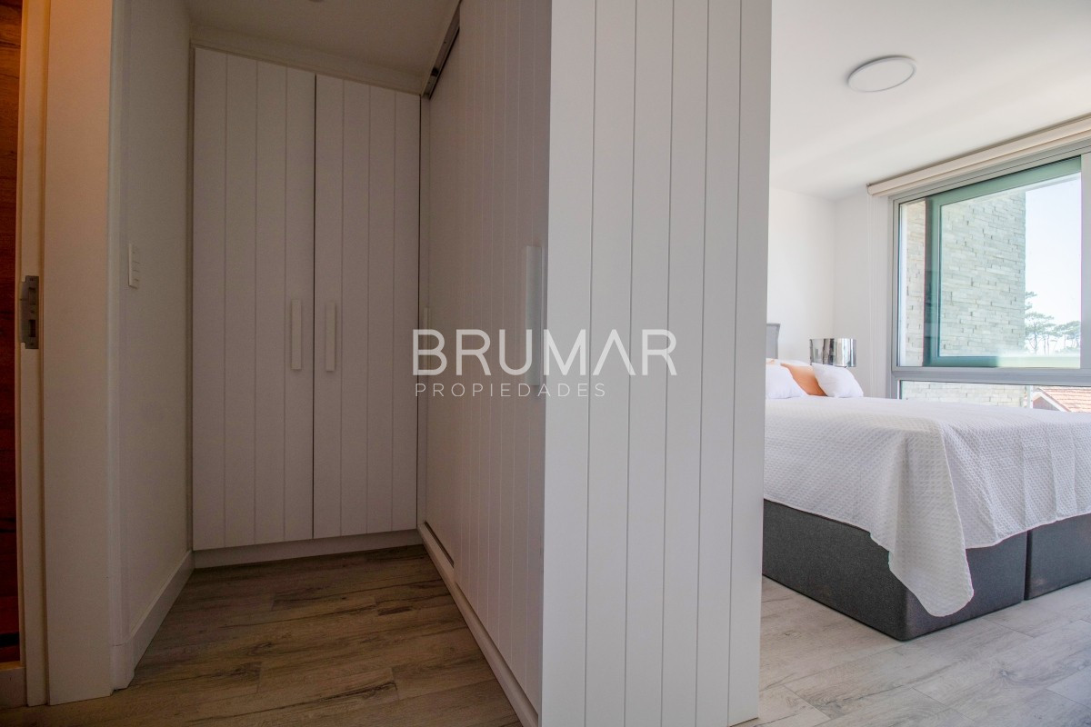 Apartamento ID.132 - apartamento venta 2 dormitorios mansa punta del este vista al mar penthouse