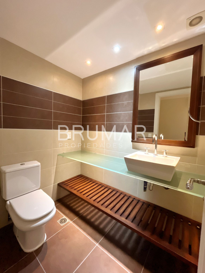 Apartamento ID.223 - Venta apartamento 3 dormitorios en suite en península full amenities.