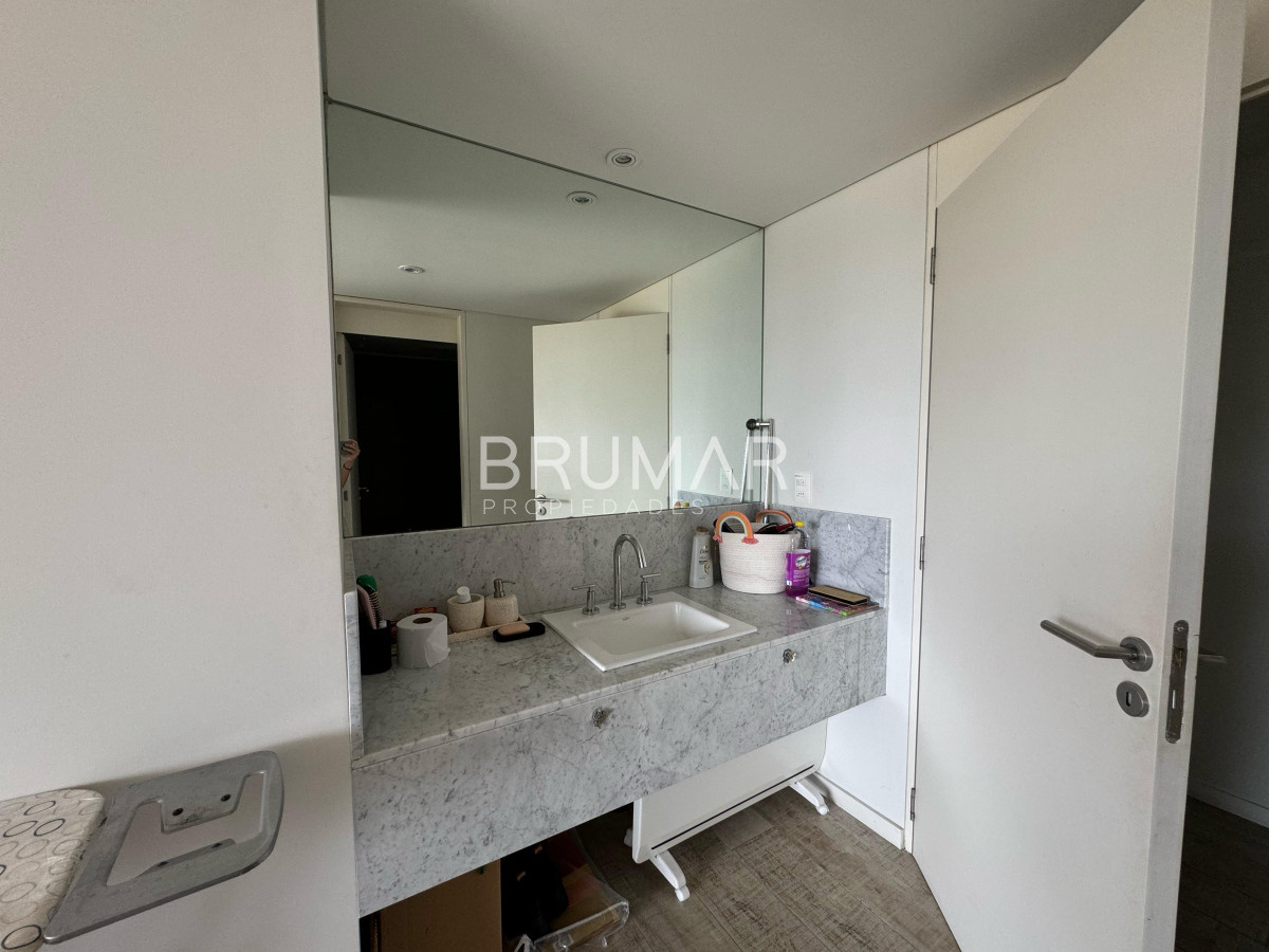 Apartamento ID.317 - Venta Primera linea Pinares
