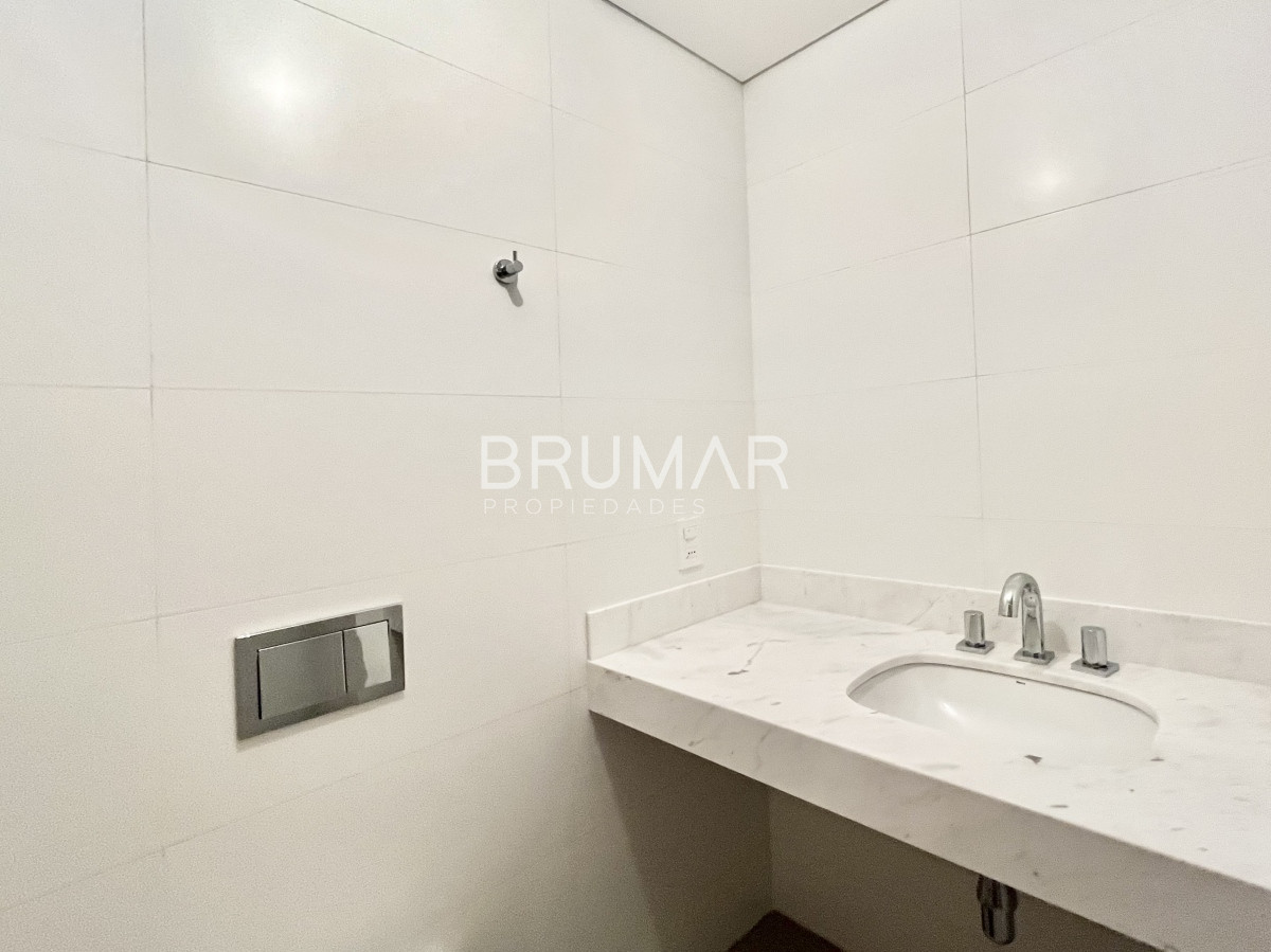 Apartamento ID.13 - Primera línea al mar 3 dormitorios, terraza y parrillero.