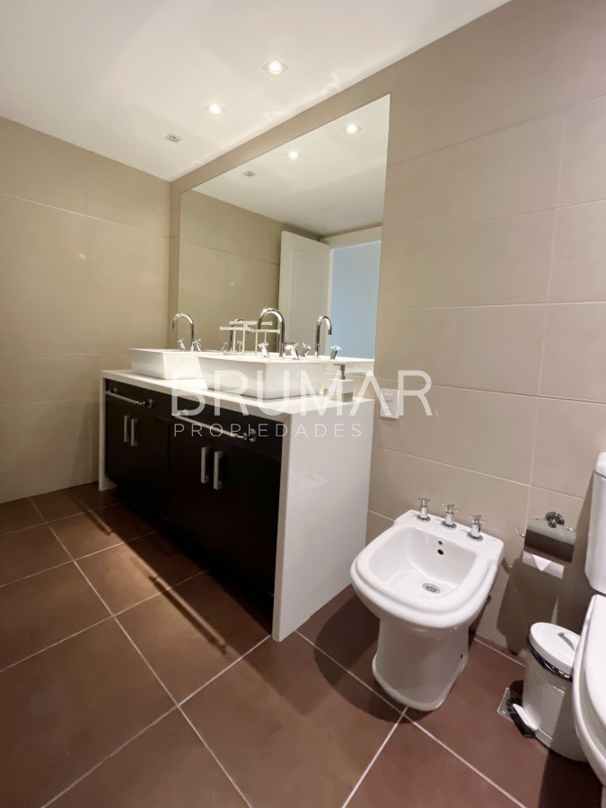 Apartamento ID.223 - Venta apartamento 3 dormitorios en suite en península full amenities.