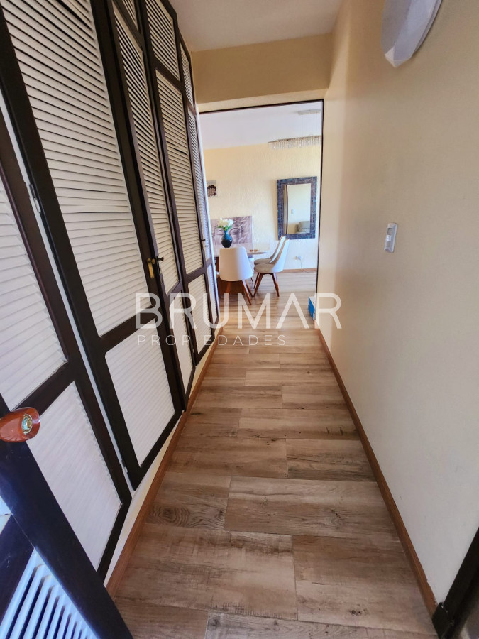 Apartamento ID.103 - Departamento reciclado, terraza y 3 dormitorios.