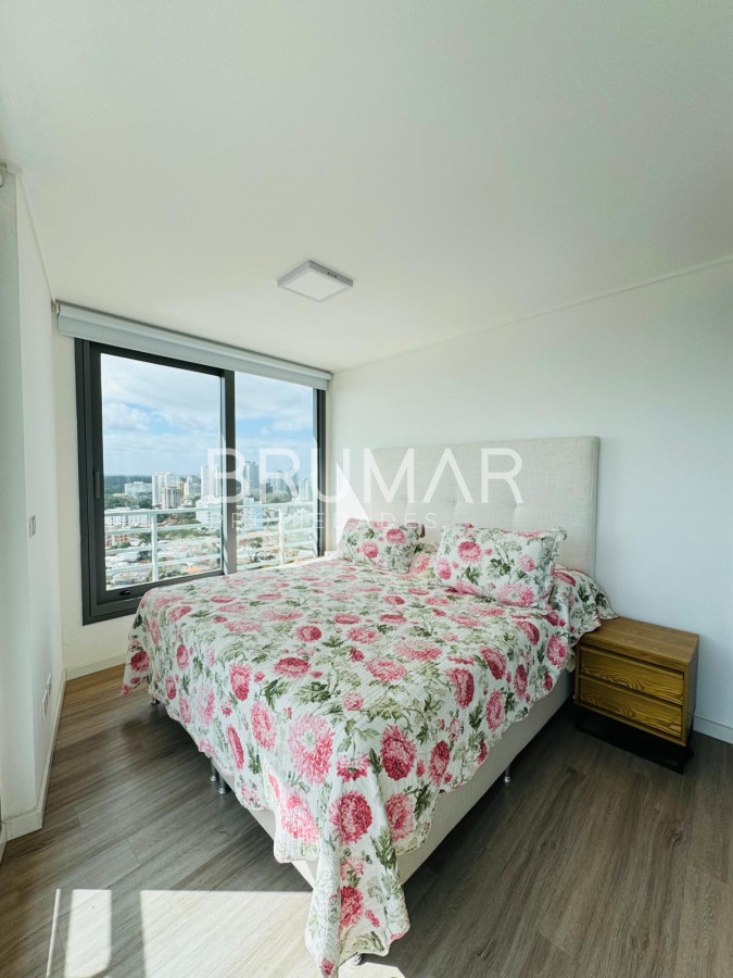 Apartamento ID.133 - Exclusivo apartamento de 3 dormitorios, terraza súper amplia y la mejor vista al mar.
