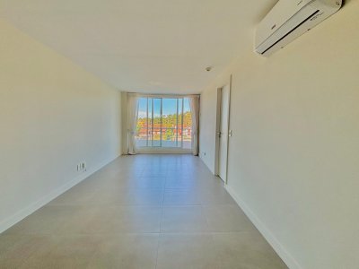 Venta apartamento Punta del Este 2 dormitorios Cantegril Roosevelt