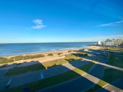 Apartamento Playa Brava primera linea 
