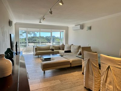 Venta apartamento 3 dormitorios mas servicio completo totalmente reciclado