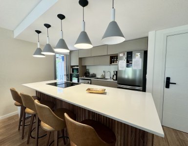 Apartamento en Venta de tres Dormitorios Playa Mansa