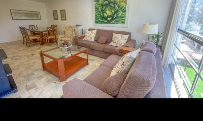 Venta apartamento 3 dormitorios zona Roosevelt