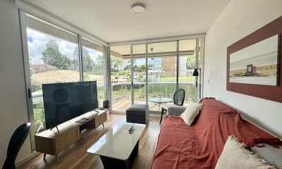 Apartamento en Venta de Dos Dormitorios Playa Mansa