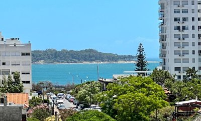 Apartamento venta de dos dormitorios Punta del Este