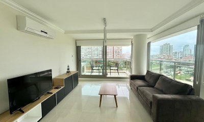 Apartamento en Venta de Dos Dormitorios en Península