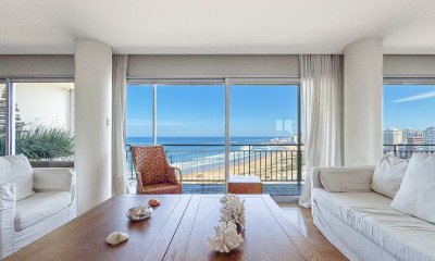 Venta apartamento 3 dormitorios mas servicio completo con excelentes vistas