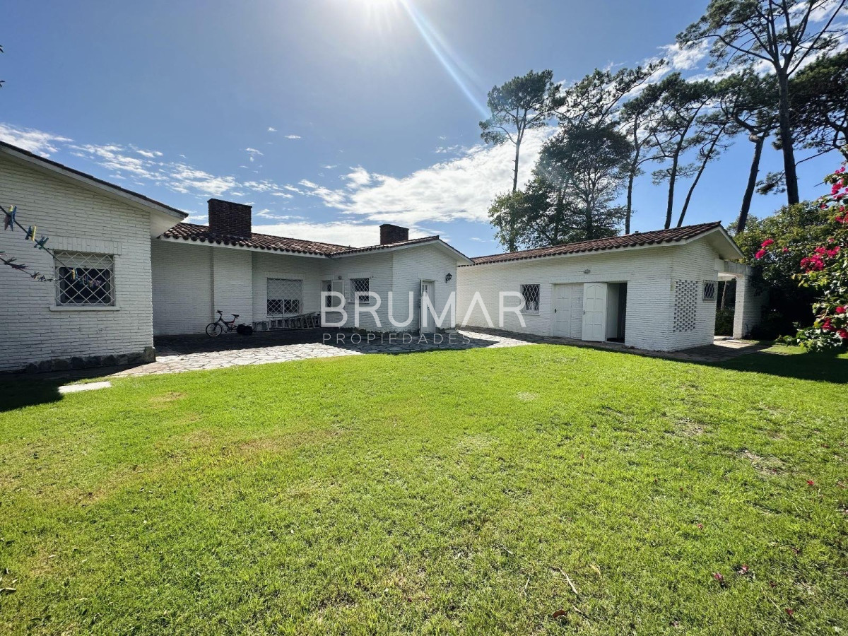 Casa ID.32 - Venta casa con excelente terreno de 2832 m².
