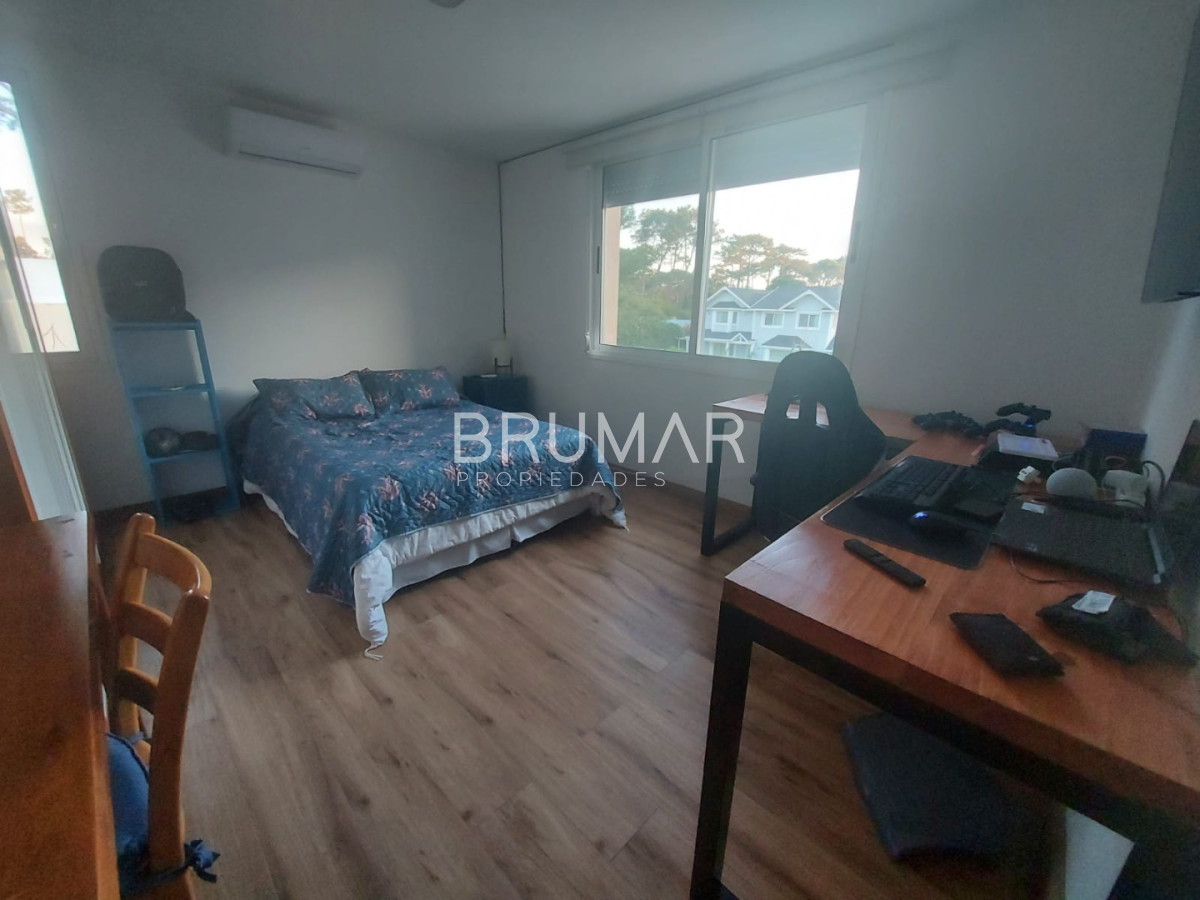 Casa ID.940 - CASA MUY AMPLIA  Y COMODA BARRIO PRIVADO