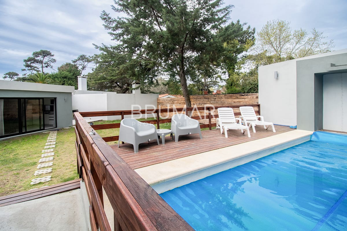 Venta casa 4 dormitorios cantegril