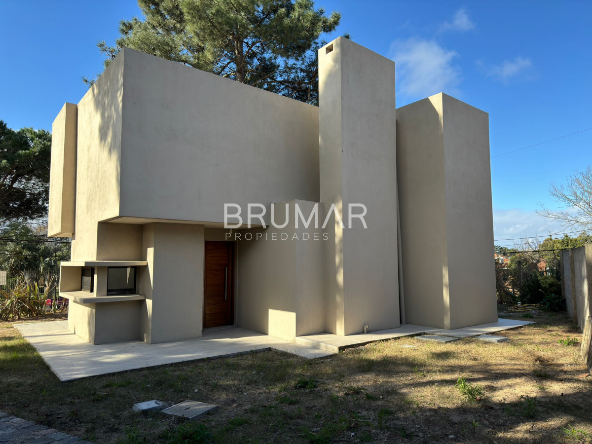 Venta casa 3 dormitorios en altos de pinar