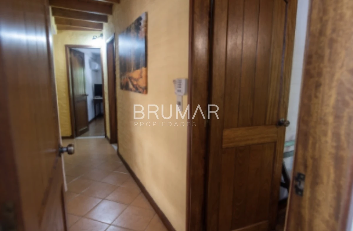 Casa ID.654 - Venta casa Beverly Hills 5 dormitorios