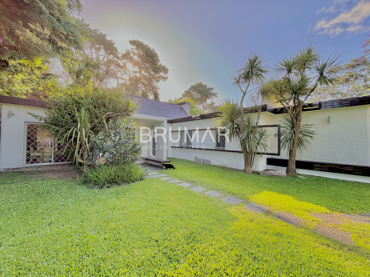 Casa ID.336 - Venta casa Cantegrill punta del este 4 dormitorios 