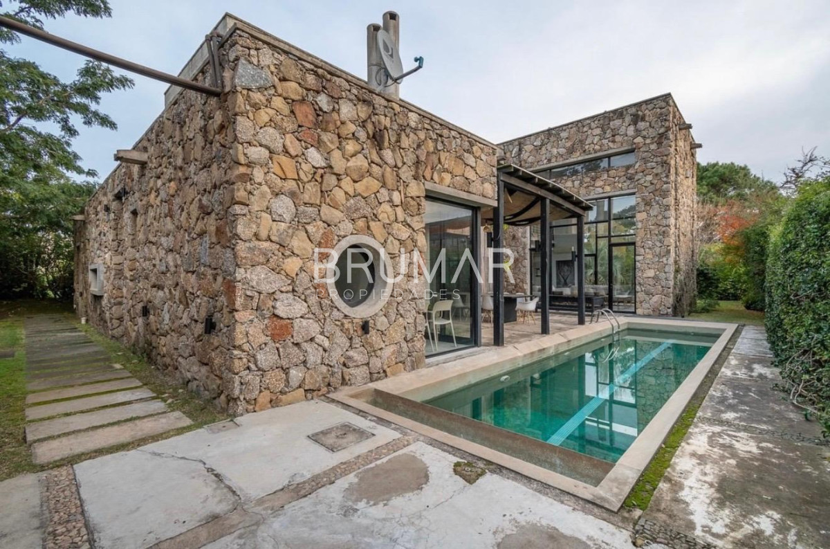 Casa en barrio privado Punta del Este