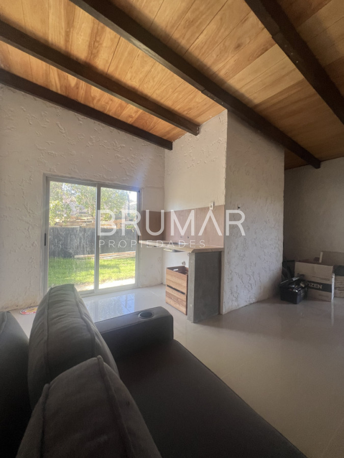 Casa ID.705 - Casa en venta 2 dormitorios mas dependencia