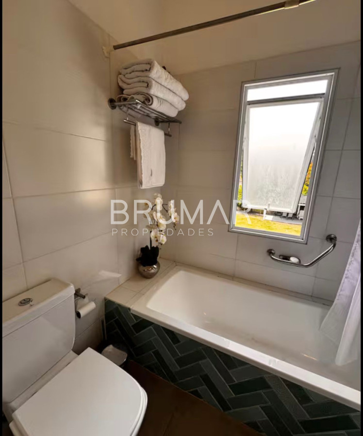 Casa ID.720 - Casa alquiler anual 3 dormitorios a dos cuadras de la playa 