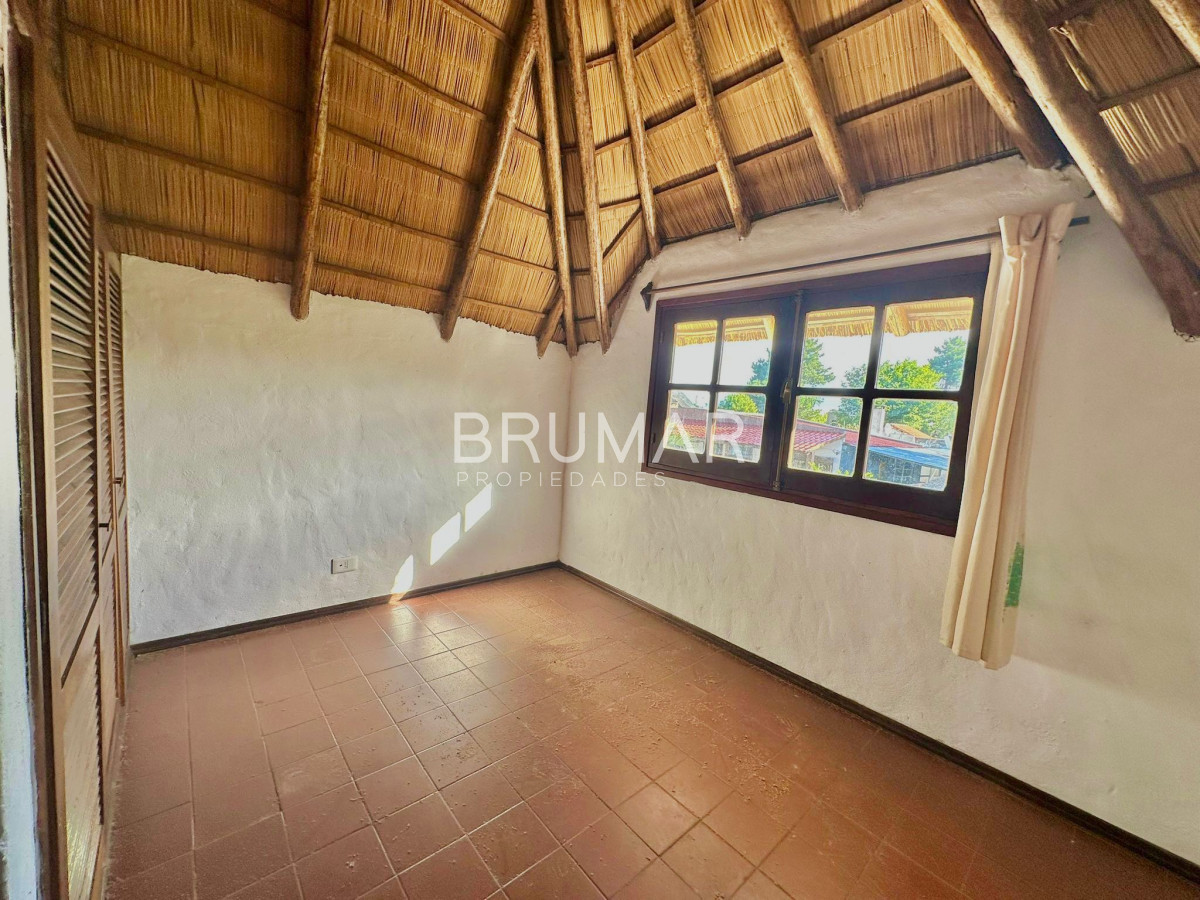 Casa ID.357 - Venta casa punta del este pinares 4 dormitorios 