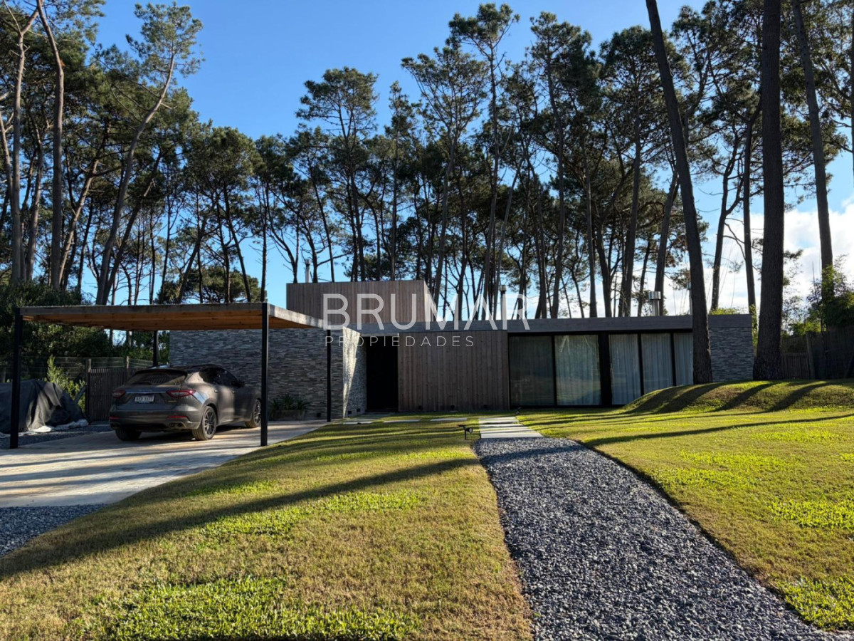 Casa ID.944 - EXCLUSIVA CASA EN LA BARRA