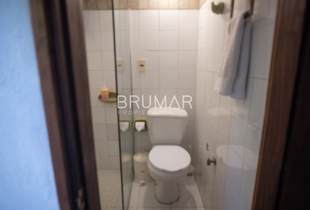 Casa ID.654 - Venta casa Beverly Hills 5 dormitorios