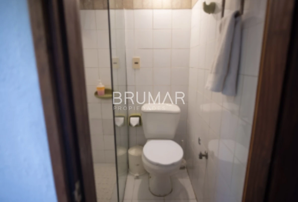 Casa ID.654 - Venta casa Beverly Hills 5 dormitorios